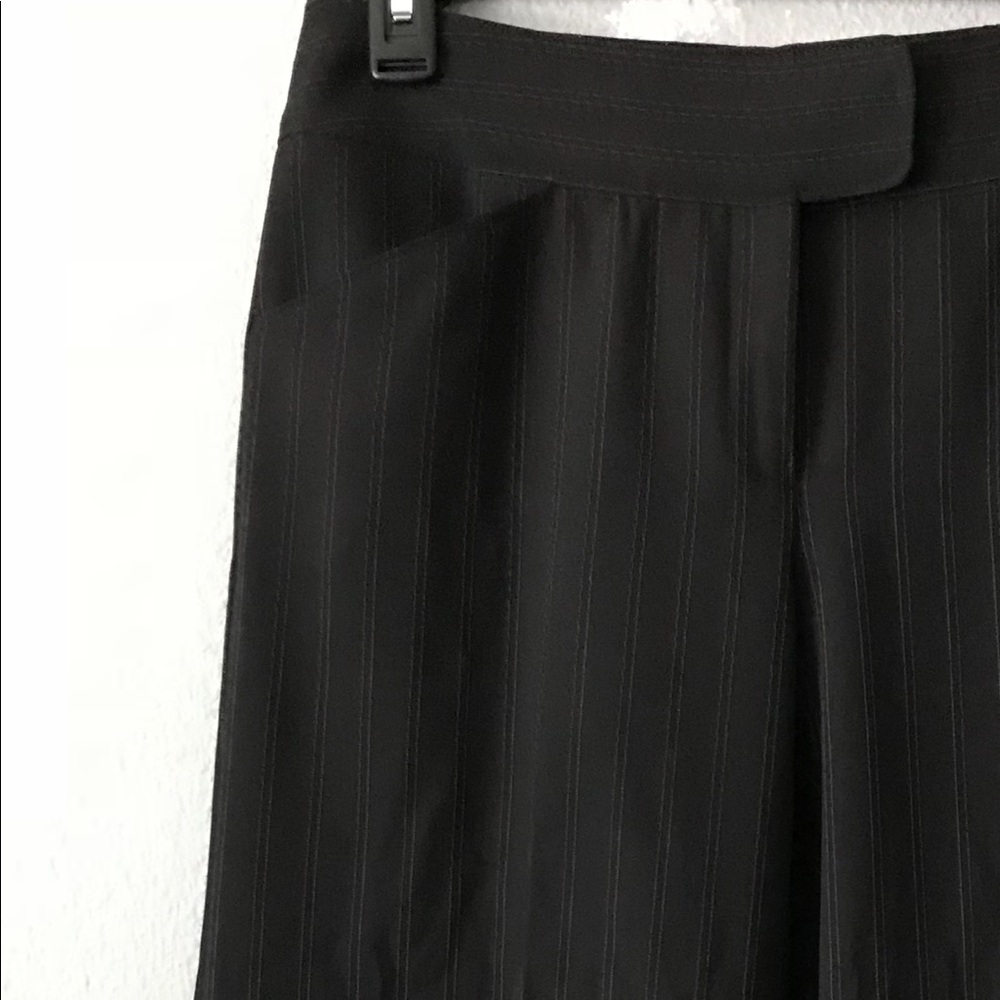 Max Studio | Black Pin Stripe Wide Leg Crop Pant 4 - Picture 4 of 8